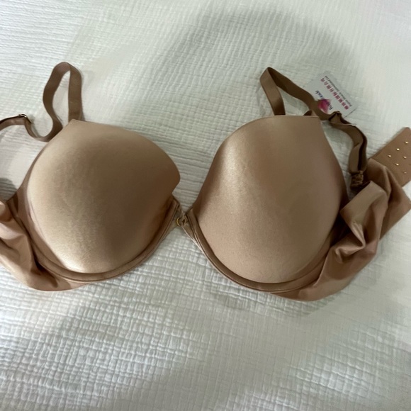 Regina Miracle for Victorias Secret, 36DD. NWT - Picture 1 of 3